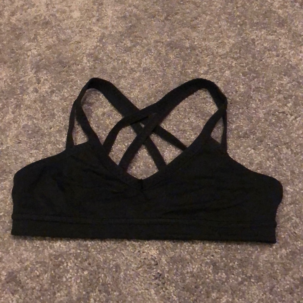 Lululemon bra size 4